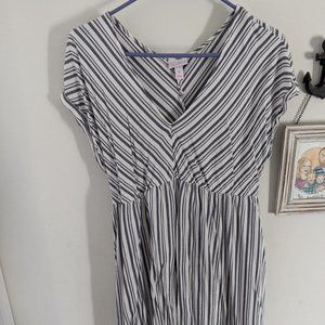 Maternity linen dress